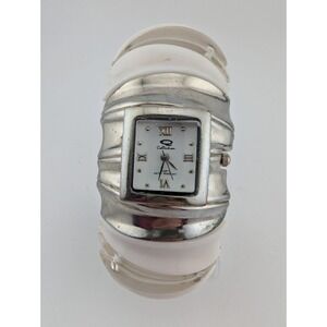Q Collection Chunky Bangle Band Watch White Silver 36mm Case- New Battery